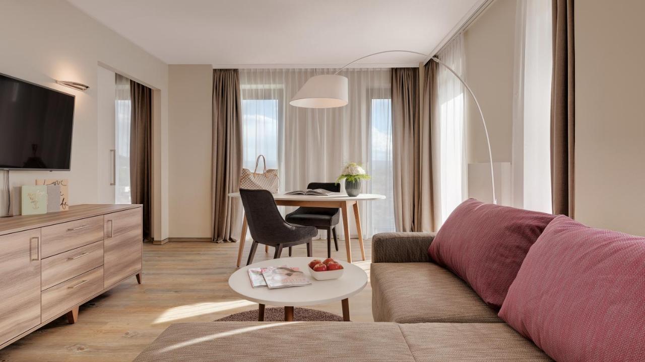 Hotel Stadt Loerrach ภายนอก รูปภาพ